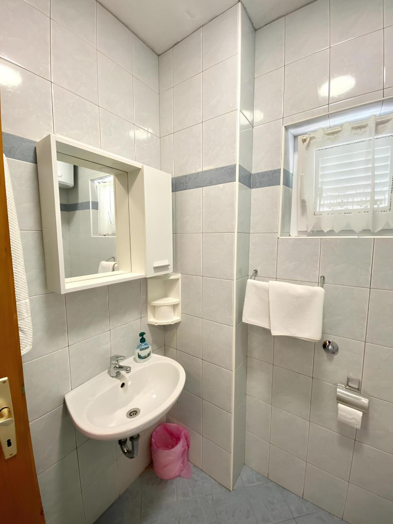 Accommodation Ventus Baška Voda Exteriör bild