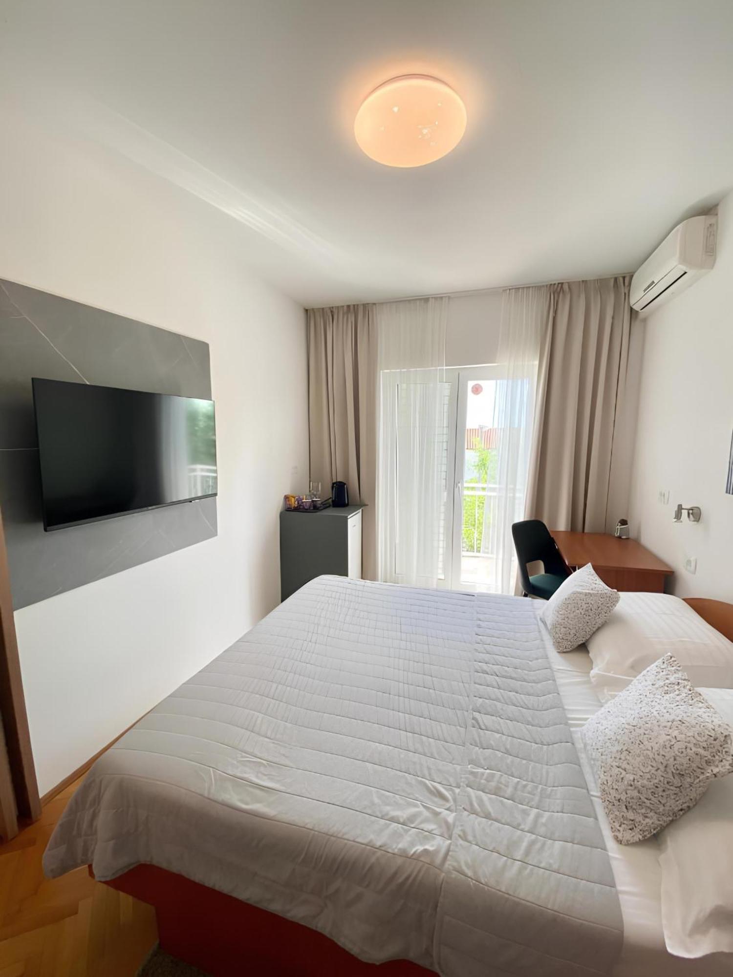 Accommodation Ventus Baška Voda Exteriör bild