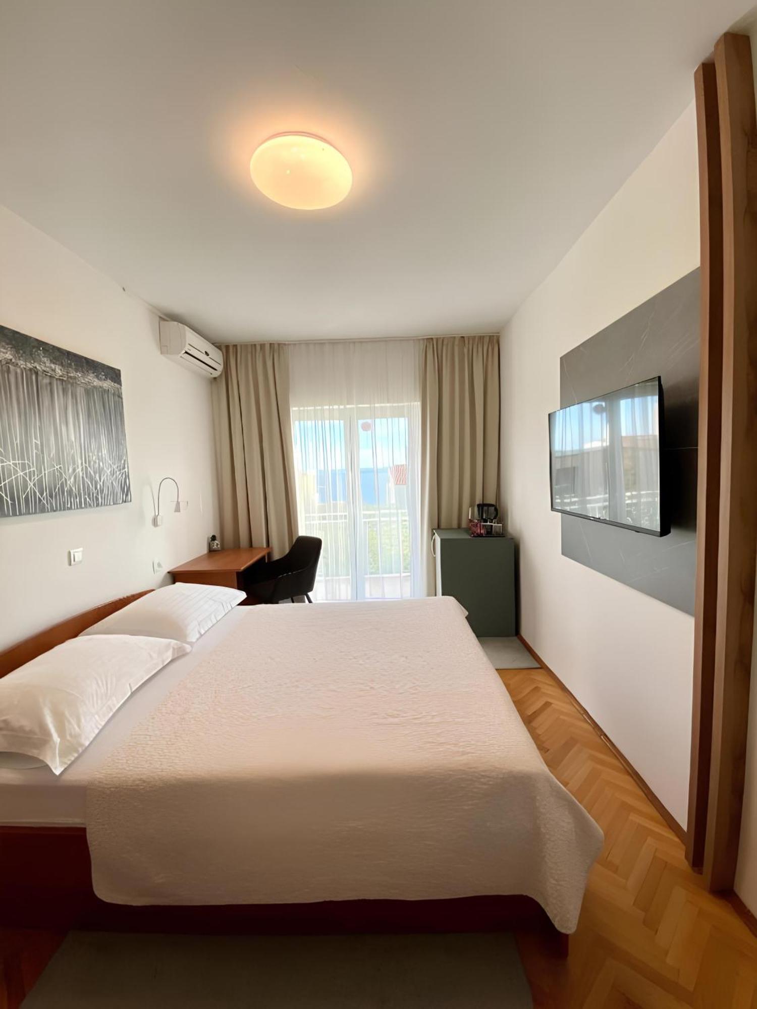 Accommodation Ventus Baška Voda Exteriör bild